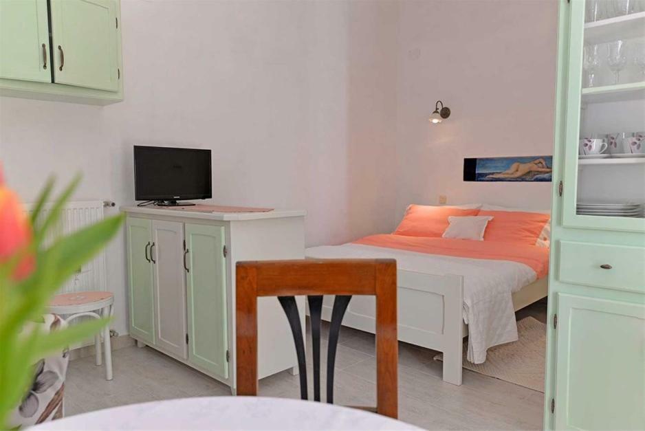 Roberto 4 Lägenhet Veli Lošinj Exteriör bild